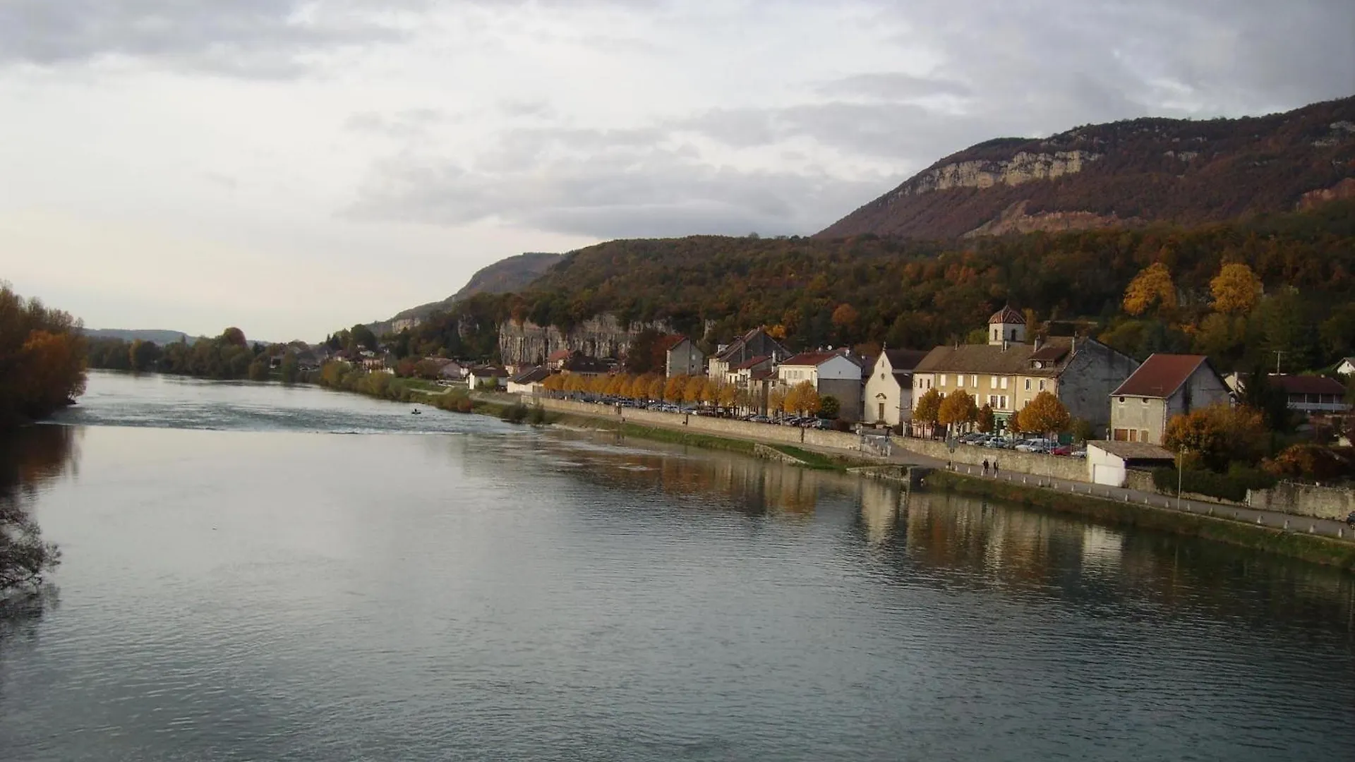 A Deux Pas Du Rhone Villa Sault-Brenaz